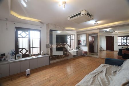 Sala de casa à venda com 5 quartos, 355m² em Centro, Canoas