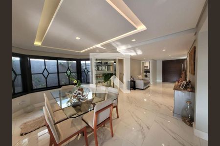 Sala de casa à venda com 3 quartos, 260m² em Residencial Quatro (Alphaville), Santana de Parnaíba