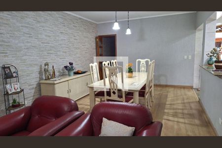 Casa à venda com 3 quartos, 217m² em Vila Libanesa, São Paulo