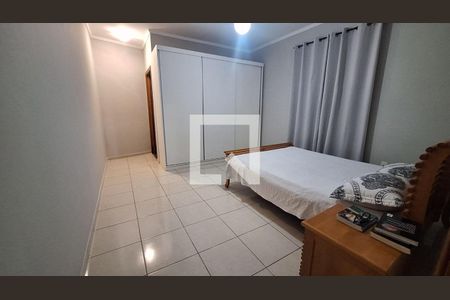 Casa à venda com 3 quartos, 217m² em Vila Libanesa, São Paulo