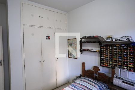Quarto de apartamento para alugar com 3 quartos, 95m² em Funcionários, Belo Horizonte