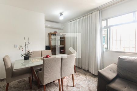 Sala de casa à venda com 2 quartos, 189m² em Vila Gomes Cardim, São Paulo