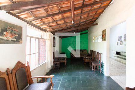 Sala de casa à venda com 2 quartos, 243m² em Jaqueline, Belo Horizonte