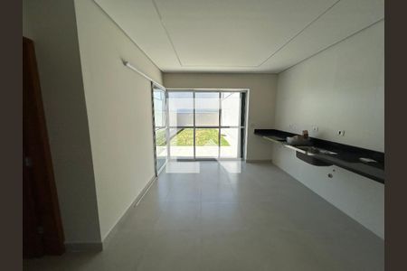 Cozinha de casa à venda com 4 quartos, 135m² em Vila Augusta, Guarulhos