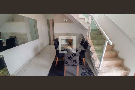 Sala 3 de casa à venda com 3 quartos, 280m² em Padroeira, Osasco