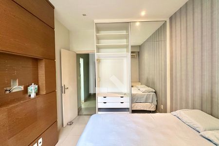Quarto 01 de apartamento para alugar com 2 quartos, 88m² em Copacabana, Rio de Janeiro