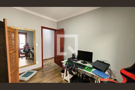 Quarto 2 de casa à venda com 3 quartos, 180m² em Jardim Marambaia Ii, Jundiaí