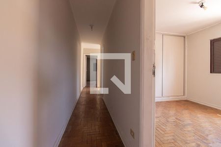 Corredor de casa à venda com 3 quartos, 200m² em Vila Mariana, São Paulo