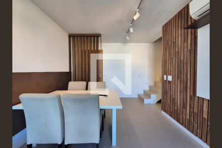 Sala de apartamento para alugar com 1 quarto, 81m² em Recreio dos Bandeirantes, Rio de Janeiro