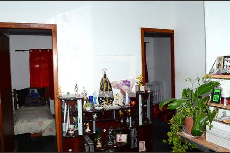 Sala 2 de casa para alugar com 3 quartos, 75m² em Tupi, Belo Horizonte