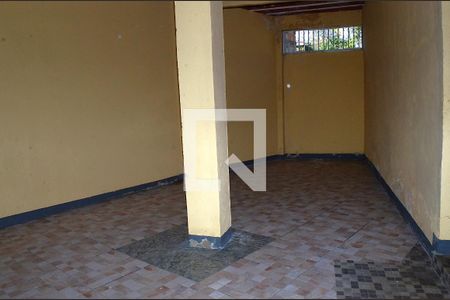 Garagem de casa para alugar com 3 quartos, 75m² em Tupi, Belo Horizonte