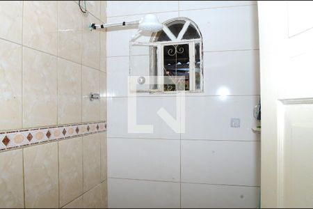 Banheiro de casa para alugar com 3 quartos, 75m² em Tupi, Belo Horizonte