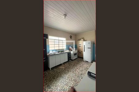 Casa para alugar com 3 quartos, 180m² em Vila Tatetuba, São José dos Campos