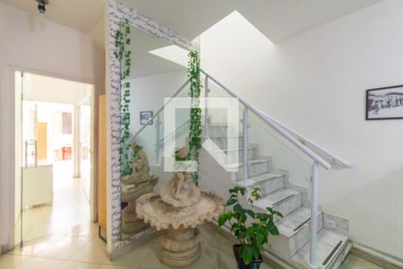 Sala de casa à venda com 2 quartos, 180m² em Vila Carmosina, São Paulo