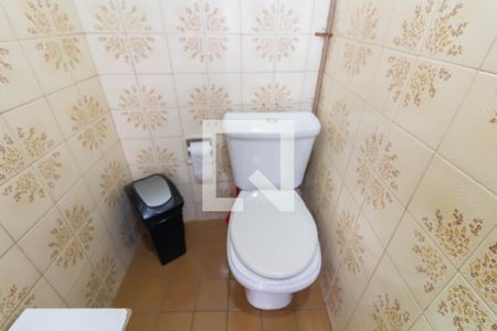 Lavabo de casa à venda com 2 quartos, 180m² em Vila Carmosina, São Paulo