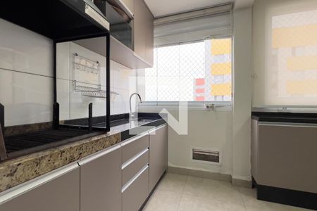 Cozinha e Área de Serviço de apartamento à venda com 2 quartos, 58m² em Picanço, Guarulhos