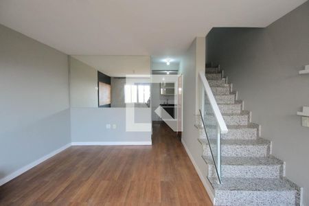 Sala de casa de condomínio para alugar com 3 quartos, 110m² em Penha de França, São Paulo