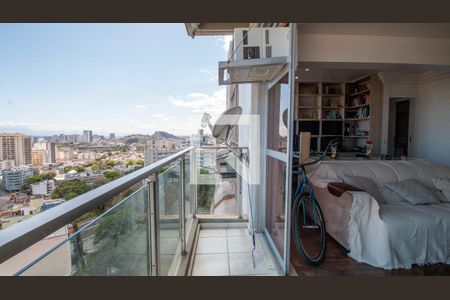 Sala Varanda de apartamento à venda com 2 quartos, 74m² em Tijuca, Rio de Janeiro