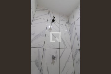 Banheiro da Suíte de casa à venda com 3 quartos, 180m² em Vila Adelaide Perella, Guarulhos