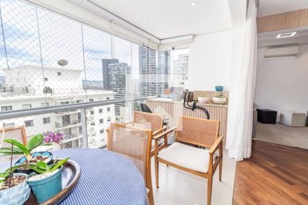 Varanda de apartamento à venda com 2 quartos, 127m² em Pompeia, São Paulo