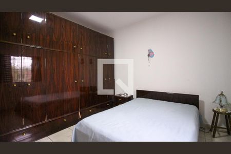 Quarto 1 de casa à venda com 2 quartos, 150m² em Vila Santa Clara, São Paulo
