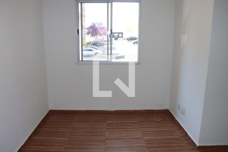 Sala de apartamento para alugar com 2 quartos, 45m² em Petrópolis, Cotia