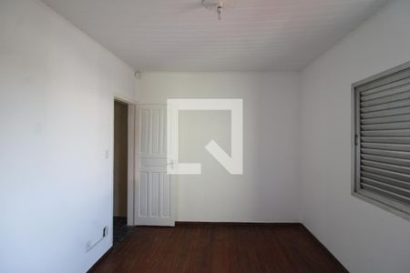 Quarto 2 de casa para alugar com 2 quartos, 80m² em Vila Baruel, São Paulo