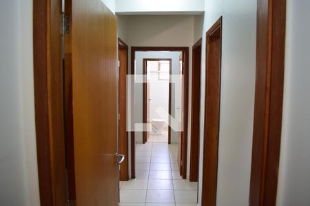Corredor de apartamento para alugar com 3 quartos, 104m² em Jardim Botânico, Ribeirão Preto