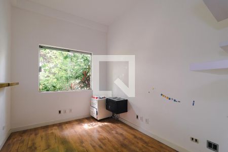 Escritório de casa de condomínio à venda com 4 quartos, 300m² em Vila Andrade, São Paulo