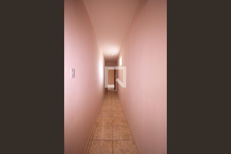 Corredor de casa para alugar com 2 quartos, 70m² em Porto da Pedra, São Gonçalo