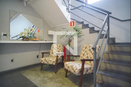 Hall de Entrada de apartamento para alugar com 2 quartos, 72m² em Boa Vista, Porto Alegre