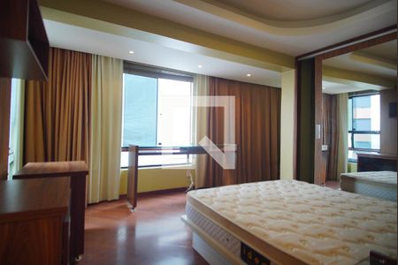 Suíte de apartamento para alugar com 2 quartos, 72m² em Boa Vista, Porto Alegre