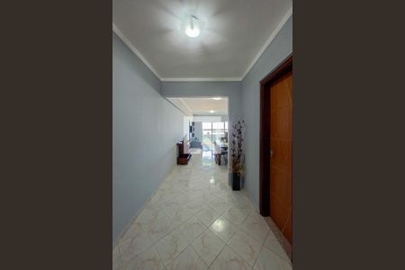 Hall de apartamento para alugar com 4 quartos, 148m² em Guilhermina, Praia Grande