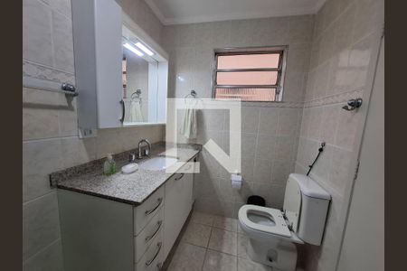 Banheiro de casa à venda com 4 quartos, 200m² em Jardim Luanda, São Paulo