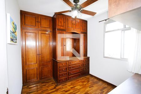 Quarto 2 de apartamento para alugar com 3 quartos, 92m² em Calafate, Belo Horizonte