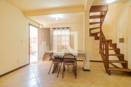 Sala de casa à venda com 4 quartos, 175m² em Ipanema, Porto Alegre