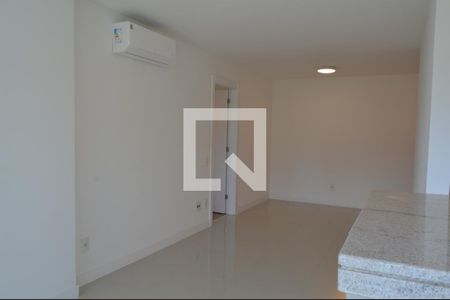 Sala de apartamento à venda com 2 quartos, 79m² em Barra Olímpica, Rio de Janeiro