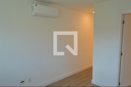 Suíte 1 de apartamento à venda com 2 quartos, 79m² em Barra Olímpica, Rio de Janeiro