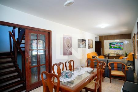 Sala de casa à venda com 3 quartos, 450m² em Serra Grande, Niterói