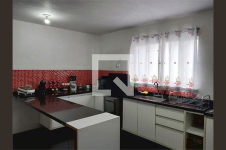 Casa à venda com 5 quartos, 238m² em Jardim Bonfiglioli, São Paulo