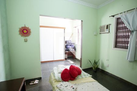 Quarto 2 de casa à venda com 3 quartos, 450m² em Tanque, Rio de Janeiro