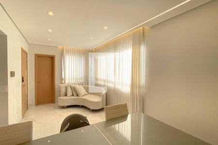 Sala de apartamento à venda com 4 quartos, 98m² em Grajaú, Belo Horizonte