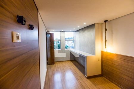 Quarto de casa para alugar com 1 quarto, 40m² em Jardim do Líbano, Barueri