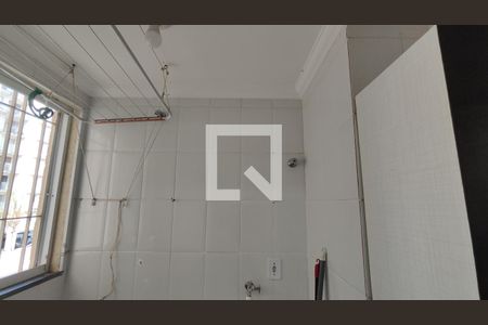 Cozinha e Área de Serviço de apartamento para alugar com 2 quartos, 50m² em Vila Carmosina, São Paulo