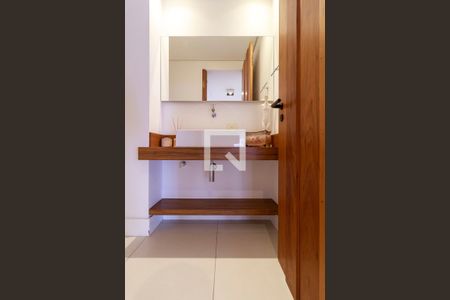 Lavabo de apartamento à venda com 4 quartos, 303m² em Campo Belo, São Paulo