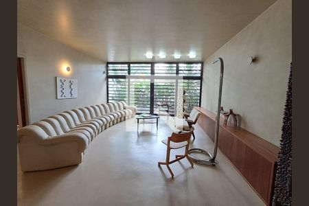 Foto 01 de casa à venda com 4 quartos, 317m² em Vila Mariana, São Paulo