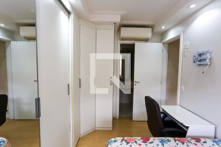 Suíte de apartamento à venda com 2 quartos, 70m² em Vila Andrade, São Paulo