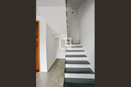 Escada de casa à venda com 2 quartos, 113m² em Parque Erasmo Assunção, Santo André