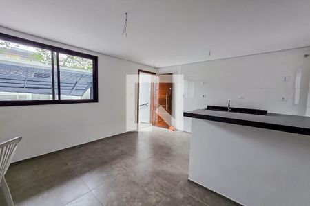 Sala/Cozinha de casa para alugar com 2 quartos, 113m² em Parque Erasmo Assunção, Santo André
