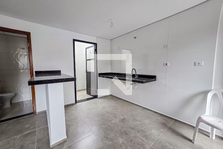 Sala/Cozinha de casa à venda com 2 quartos, 113m² em Parque Erasmo Assunção, Santo André